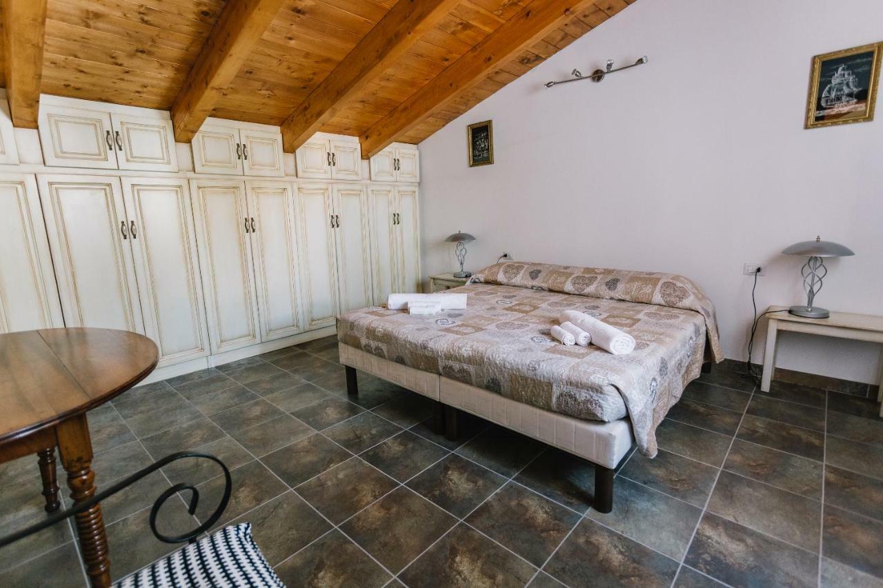Villa Manzoni Portoscuso Eksteriør bilde